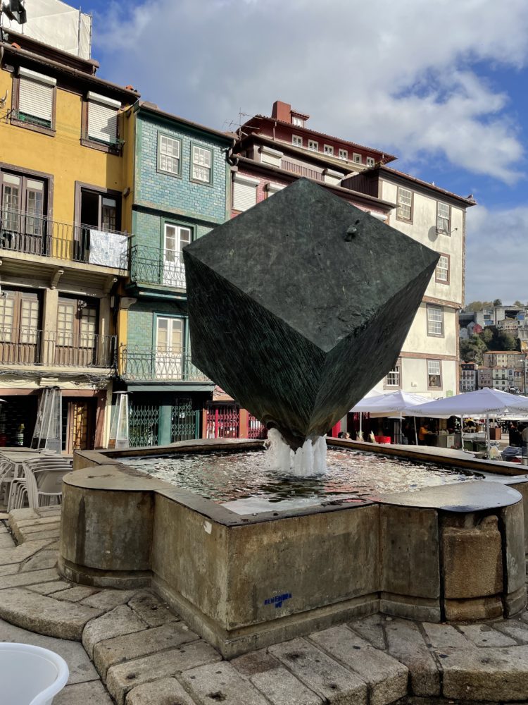 Floating Cube in Porto