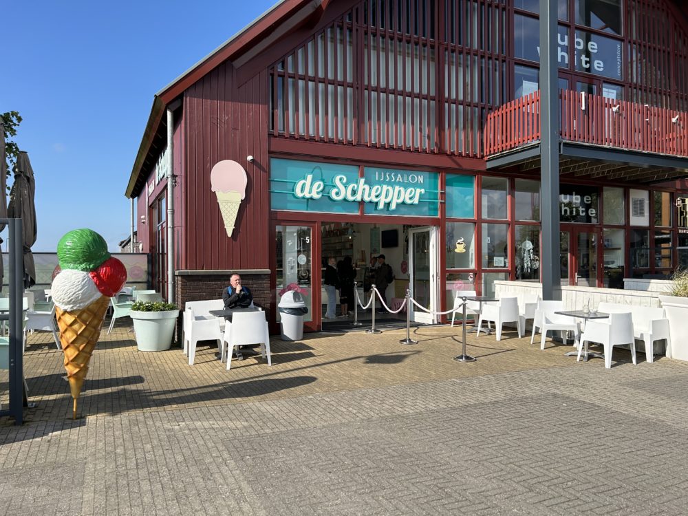 A Scoop Above: De Schepper’s Sweet Success in Julianadorp