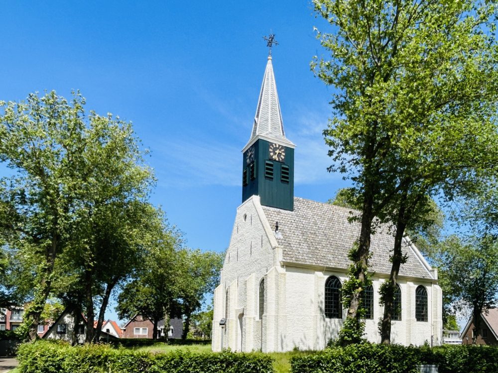 The Little White Church of Groet: A Beacon of Serenity and Tradition