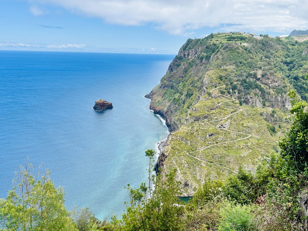 Breathtaking Views and Culinary Delights at Cabo Aéreo Café Restaurant, Madeira