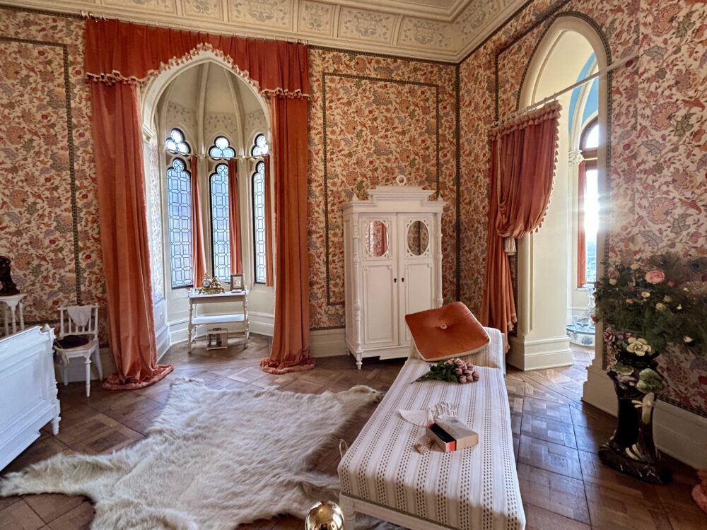 The Historic Guest-of-Honour Bedroom at Drachenburg Castle