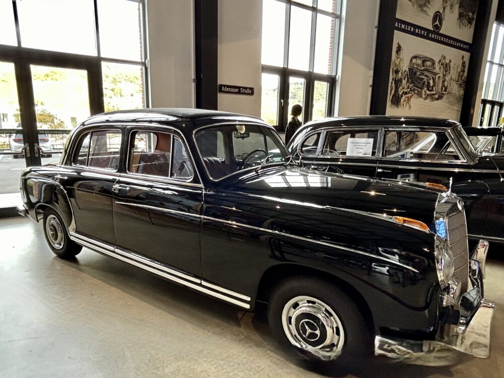 The Mercedes-Benz 220 S: A Symbol of Post-War Affluence and Innovation