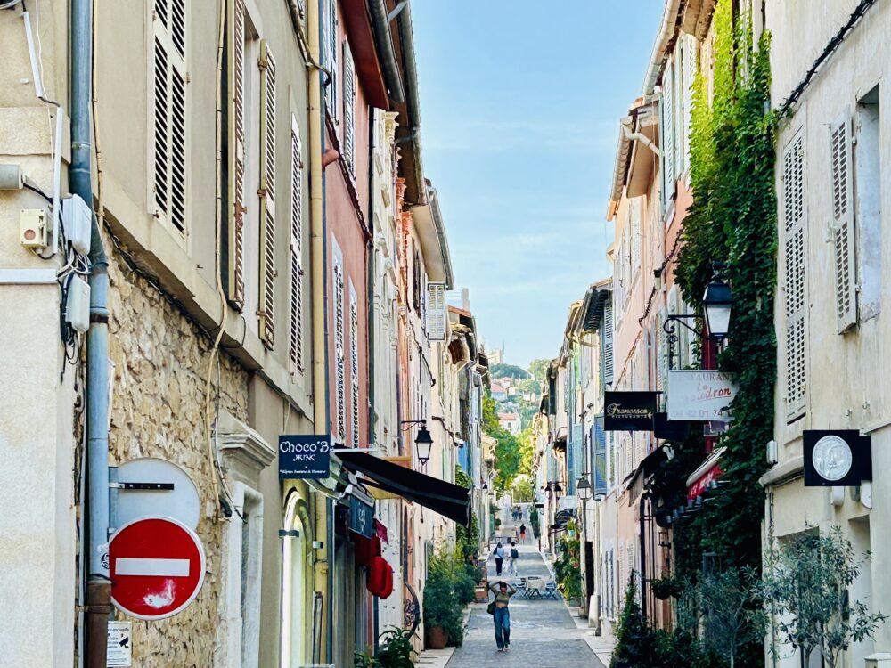 The Charm of Cassis: A Backdrop for Frédéric Mistral’s Inspiration