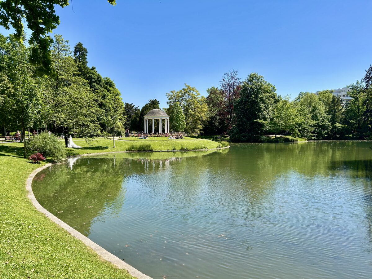 A Timeless Retreat: The Lake of Orangerie Park  