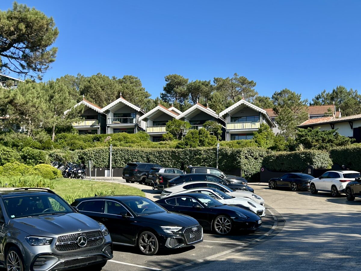 Luxury, Elegance, and Breathtaking Views: The Corniche Experience in Pyla-sur-Mer and Beyond  