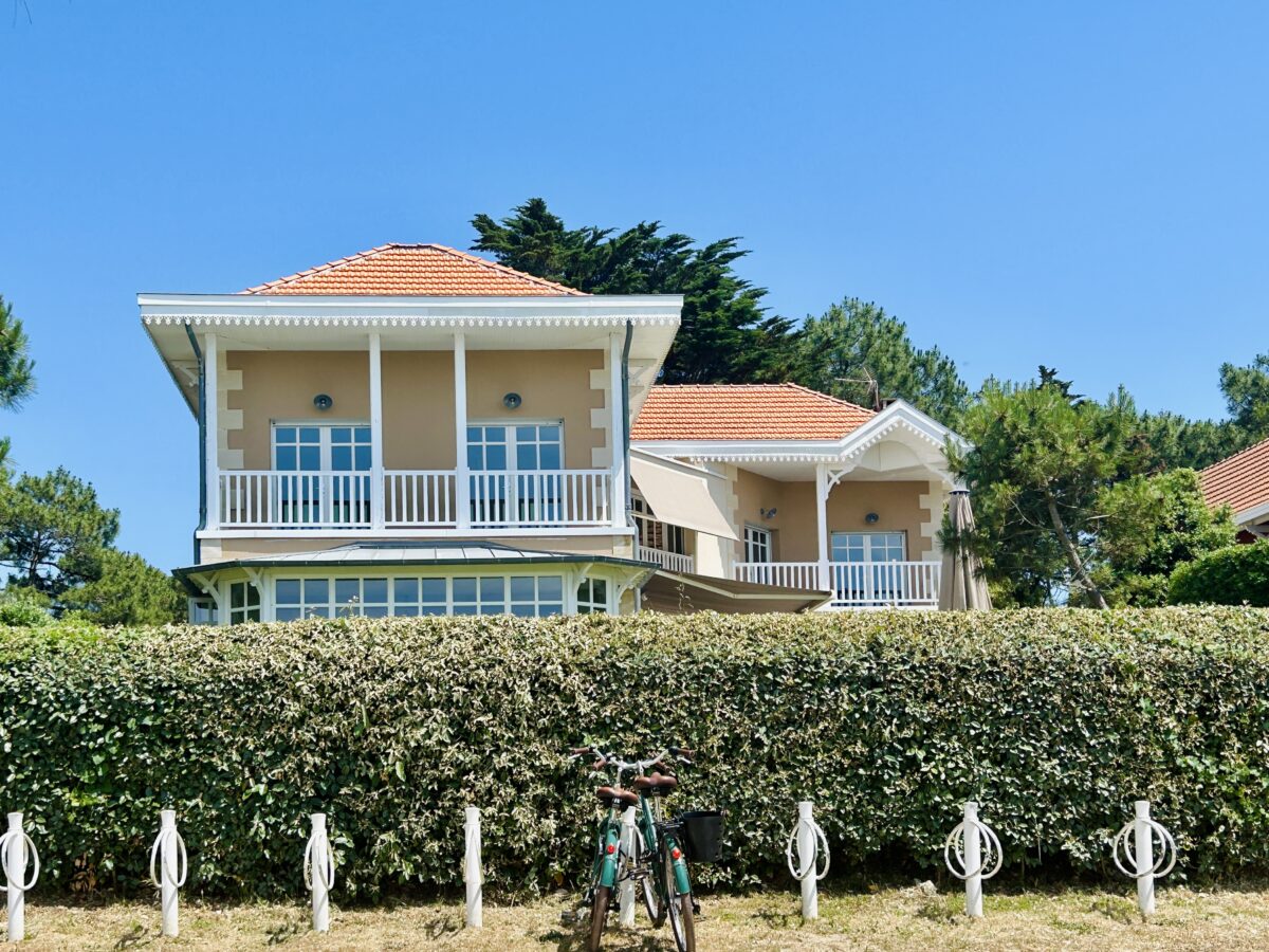 Seaside Chic: Arcachon’s Dream Villa with a View
