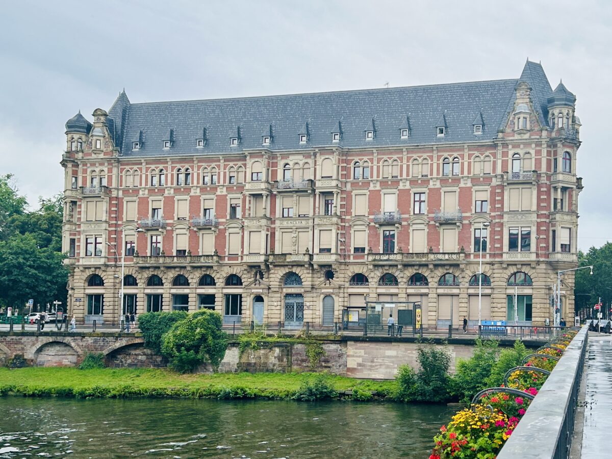 Crous Gallia Strasbourg: Where Students Meet History and Shared Kitchens