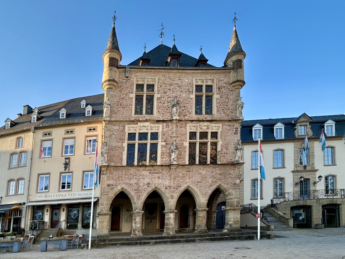 Gothic Glam and Legal Drama: The Denzëlt of Echternach