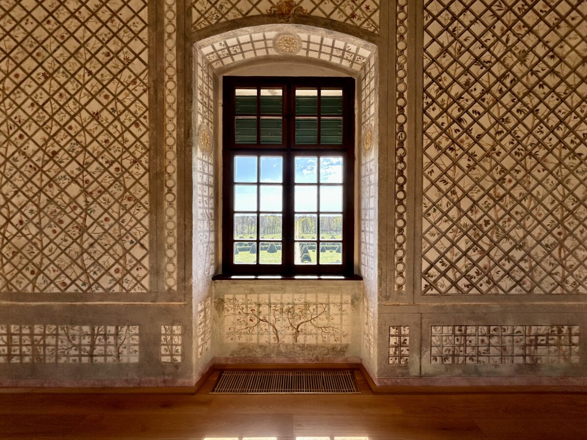 Windows with a View and Walls with a Draft: Life in Esterházy Style