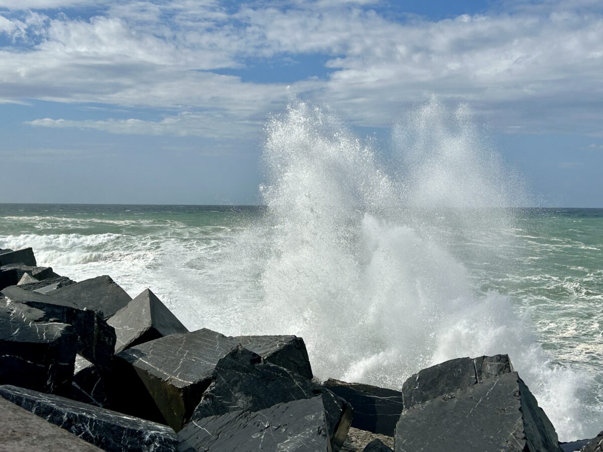 Rocky Shore, Big Waves: San Sebastián’s Coastal Defence in Spain