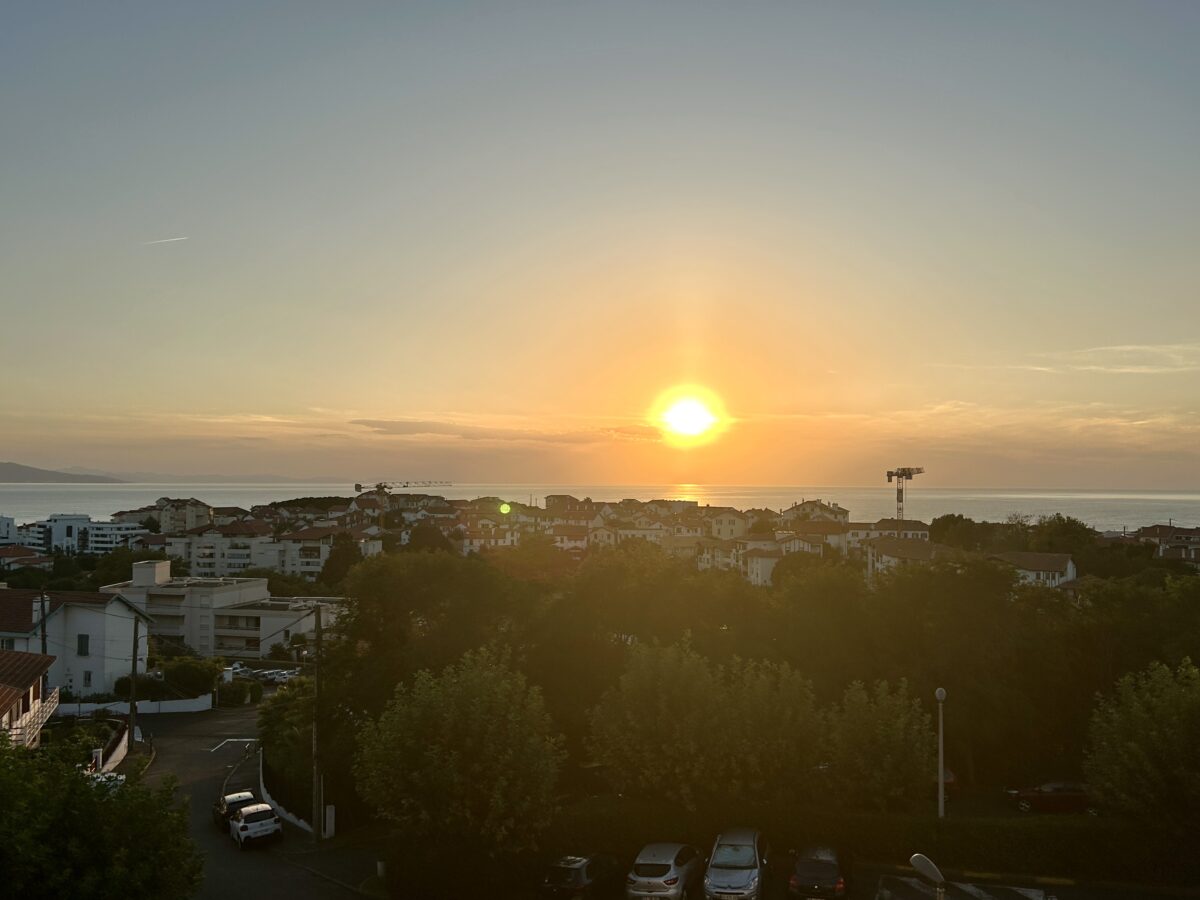 Sunset Snobbery in Biarritz: Nature Shows Off Again