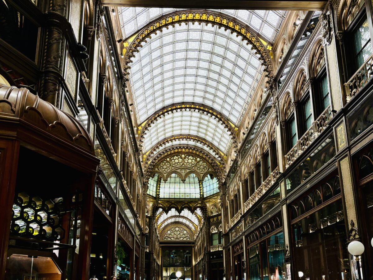 Crystal Comeback: Parisi Udvar Hotel in Budapest