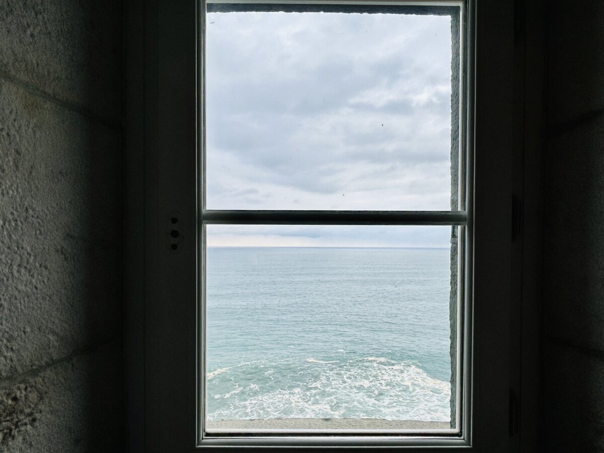 Light from the tower: notes from a keeper of Biarritz