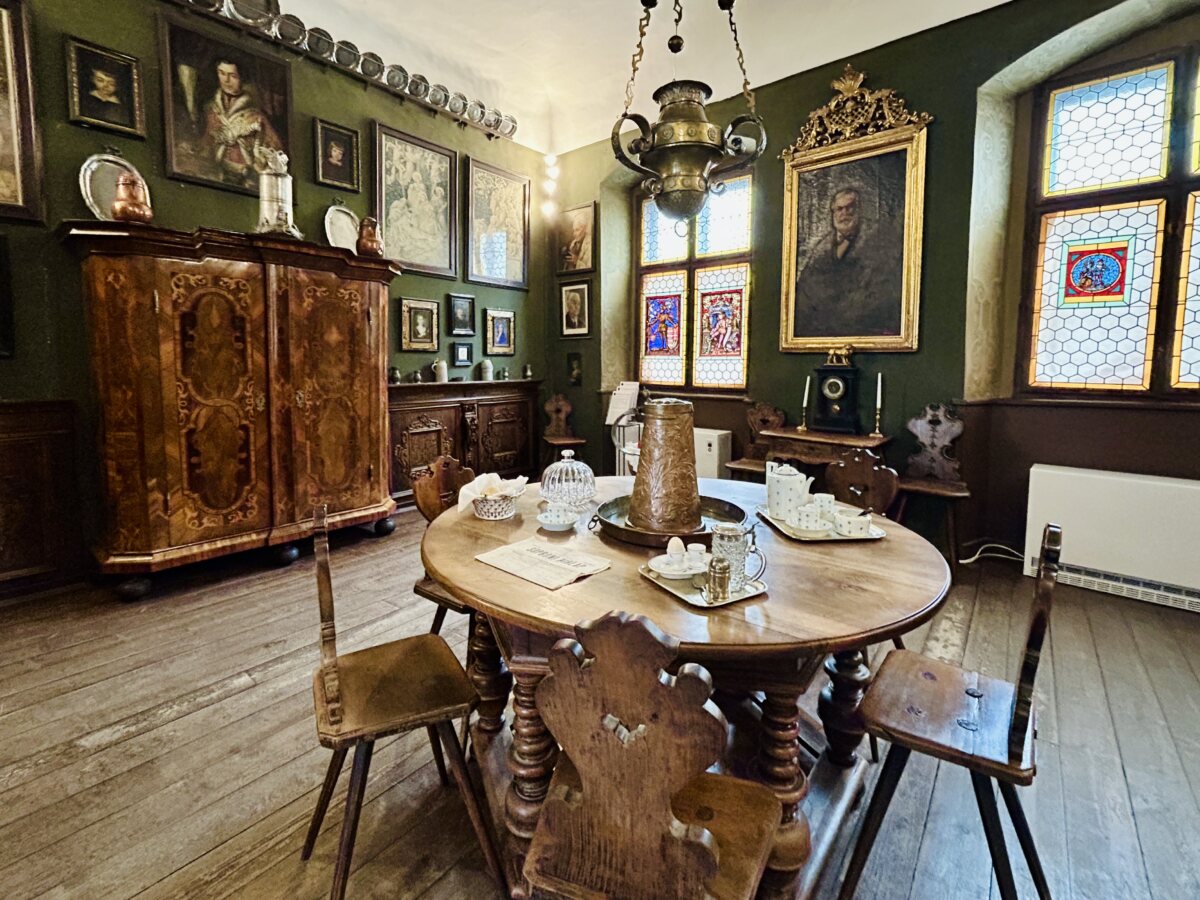 High society dining in Sopron: Inside the magnificent Storno dining room