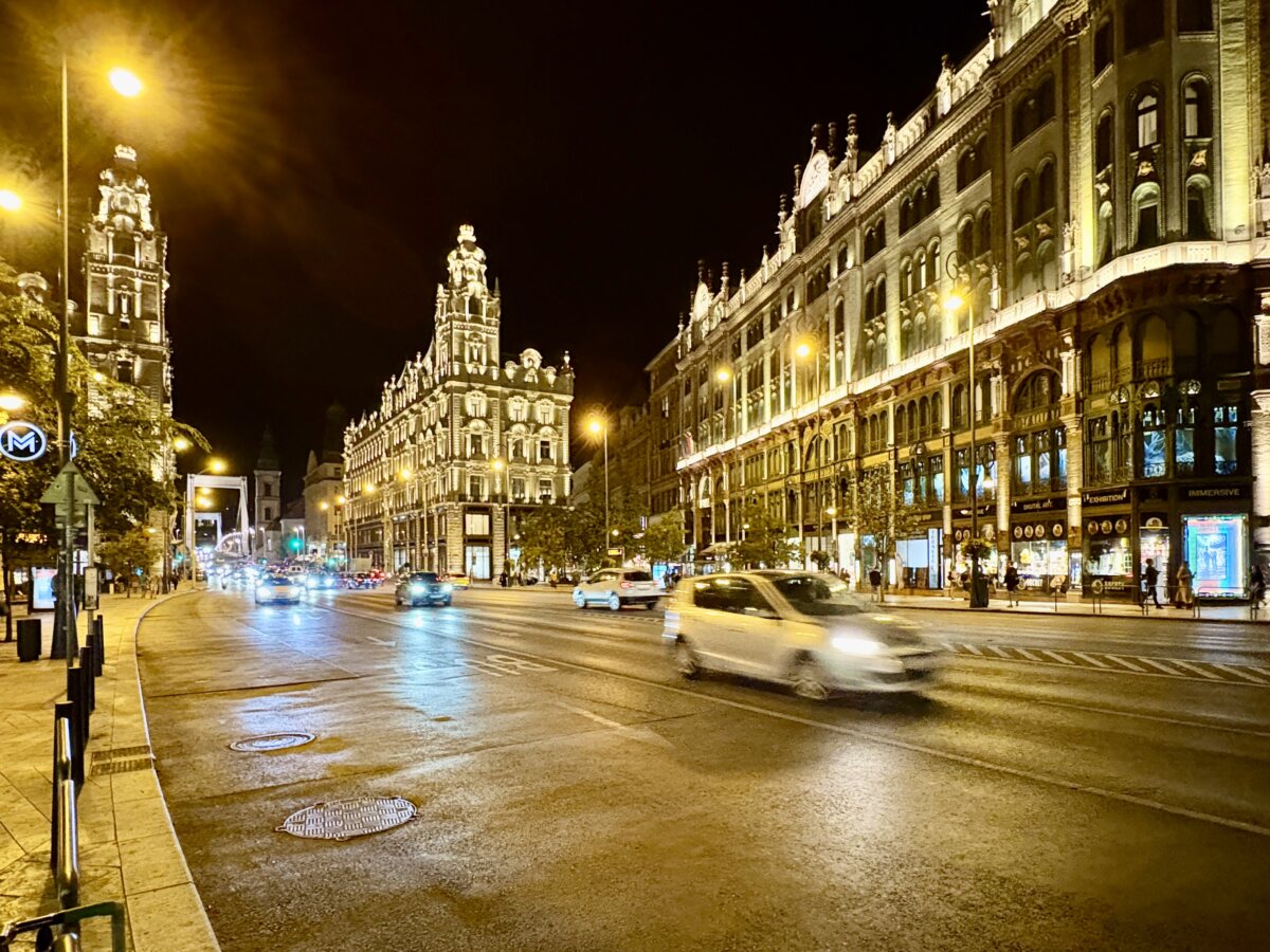 Nighttime at Ferenciek tere: Golden palaces, Baroque spires and river views